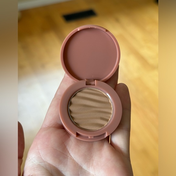 CIATÉ LONDON | Brazilian Glow Bronzing Powder in Aruba Island - Picture 11 of 11